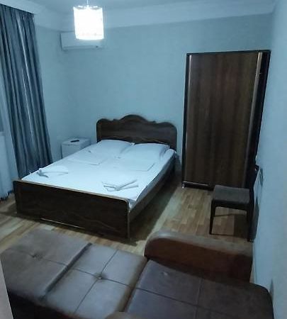 Hostel Gomani 巴统 外观 照片