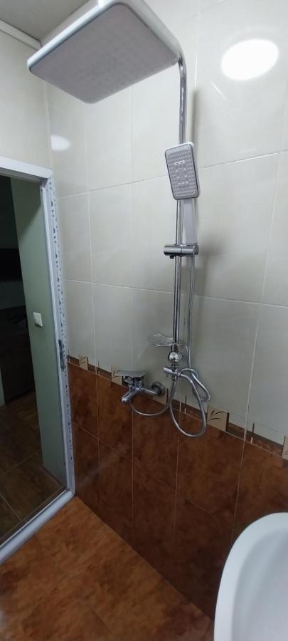 Hostel Gomani 巴统 外观 照片