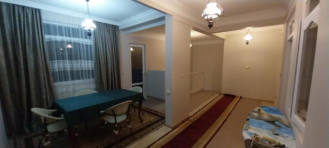 Hostel Gomani 巴统 外观 照片