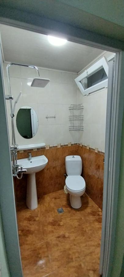 Hostel Gomani 巴统 外观 照片